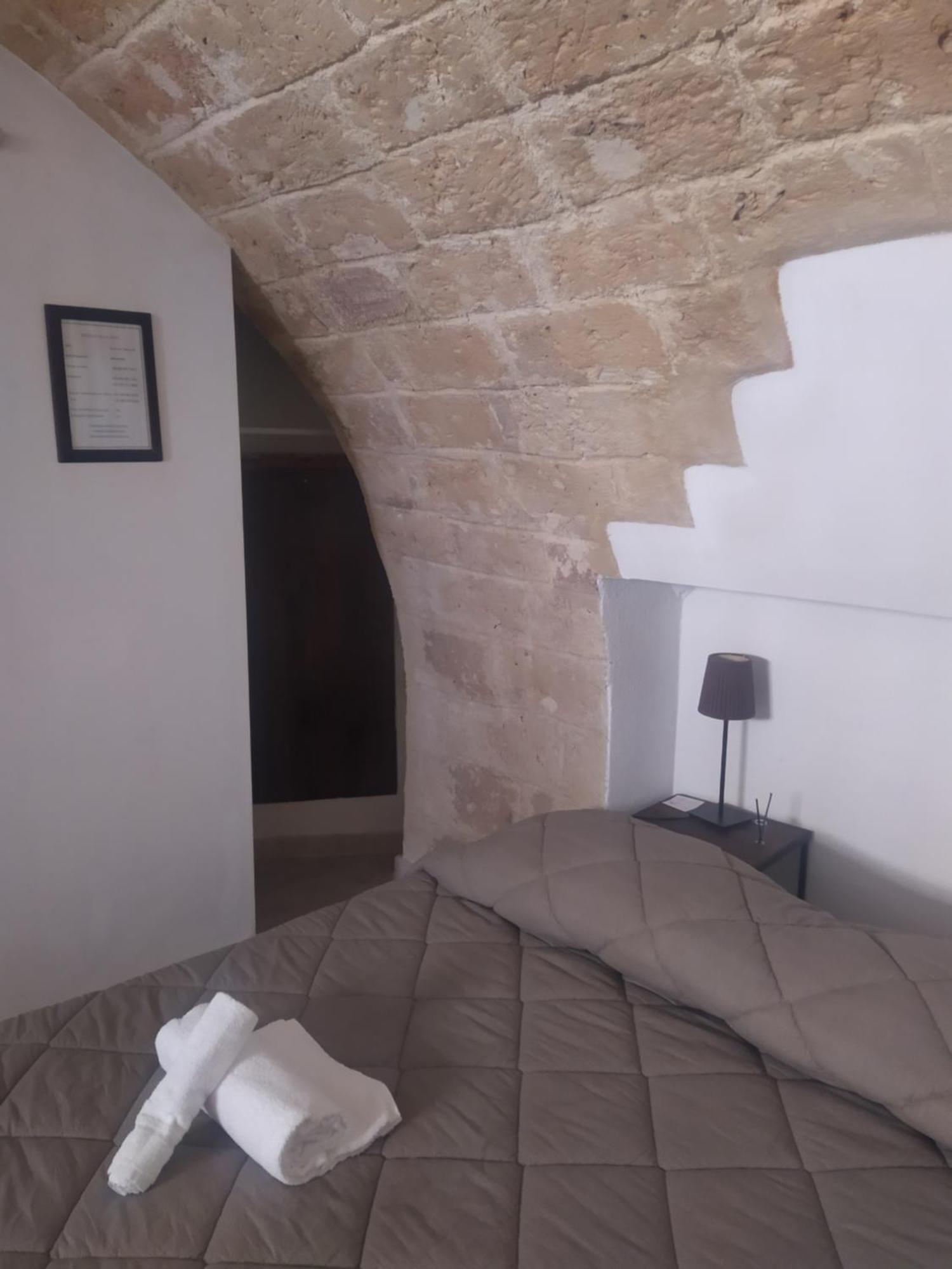 Hotel Abbazia Degli Svevi self check in Bari Zimmer foto